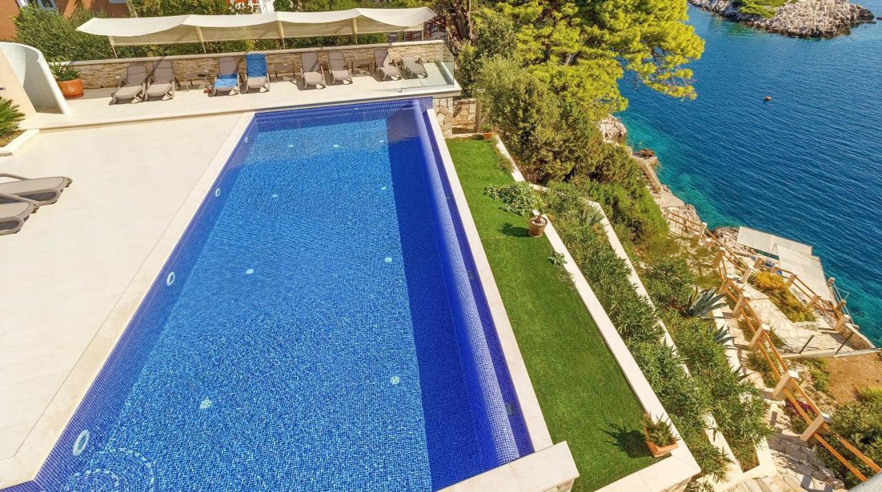 Villa Mirosa Saplunara Exterior photo